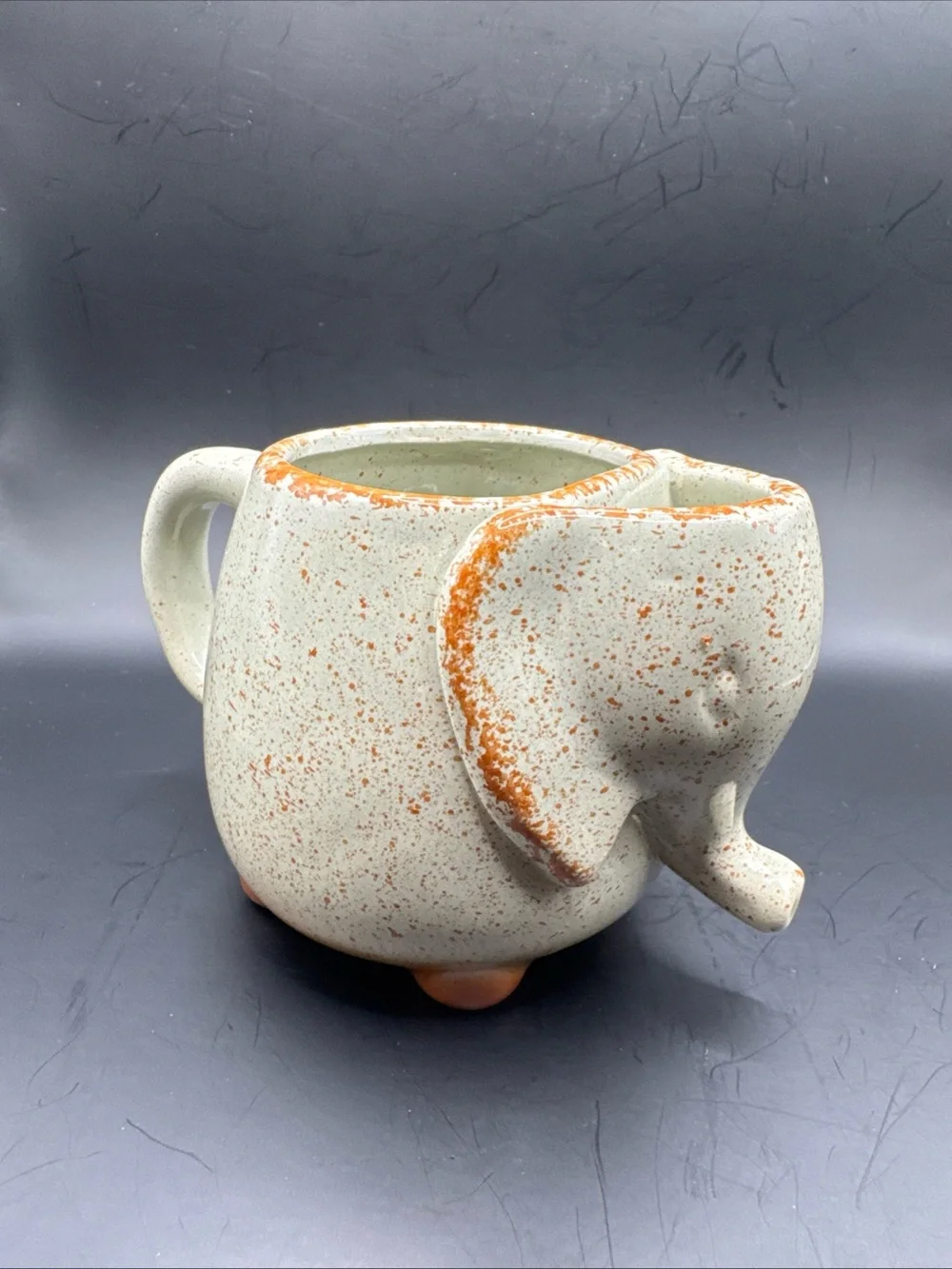 Elephant Mug with Tea Bag Holder, 15 oz, tanish With Orange Specks